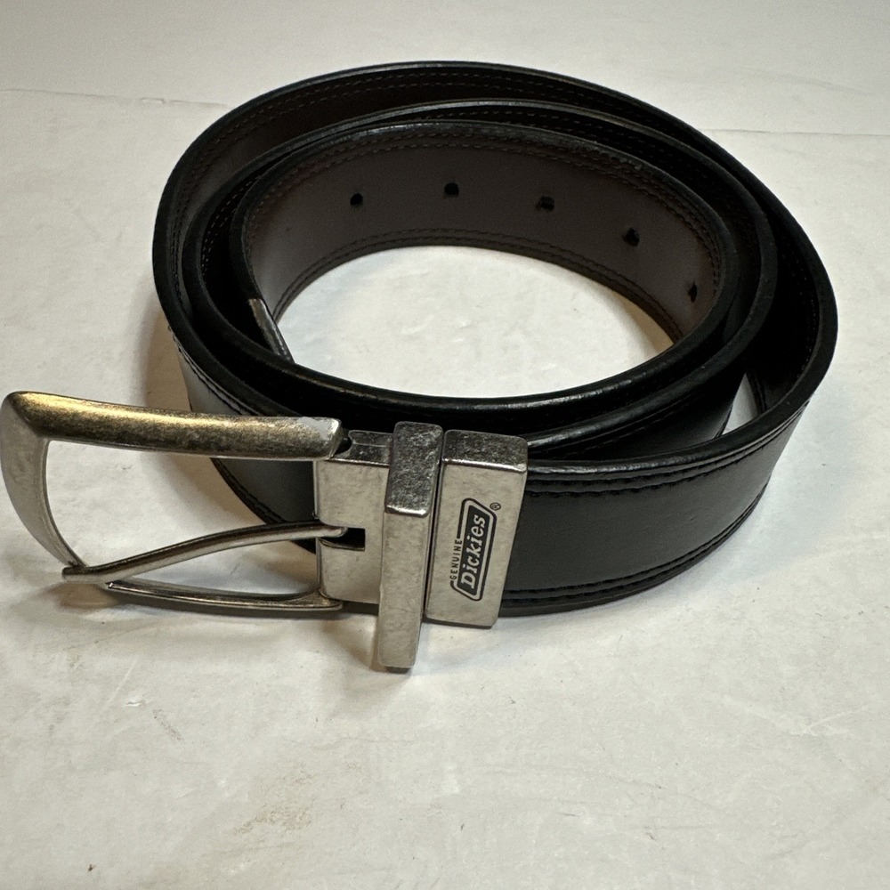 Dickies Leather Adjustable‎ Belt Buckle Men's Size 38 Black/Brown Reversible